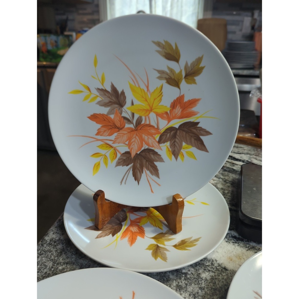 5 Vintage 1960s Texas Ware Melamine Dinner Plates Yellow/Orange/Brown Fall Leave